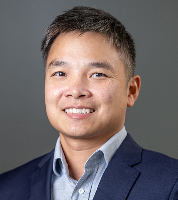 Tung Hoang business heashot